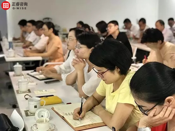 正睿商學(xué)院《贏在中層》公開課在廣州圓滿舉辦！