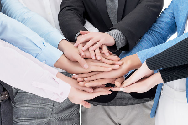 變革中的企業(yè)如何對待持不同態(tài)度的人？