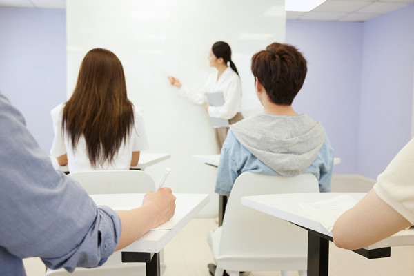 人才梯隊建設(shè)：培養(yǎng)儲備，確保企業(yè)持續(xù)發(fā)展