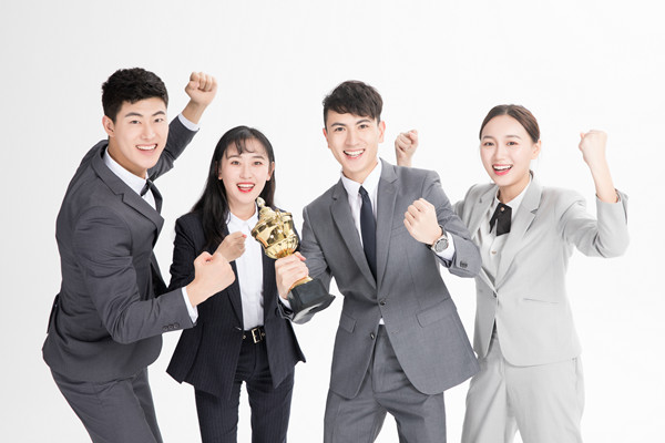 全面薪酬戰(zhàn)略實(shí)施：提升員工滿意度，提升企業(yè)績(jī)效