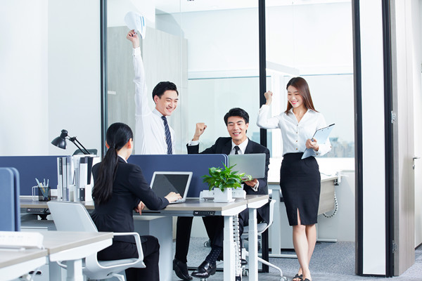 年度經營計劃：聚焦核心業(yè)務，提升核心競爭力