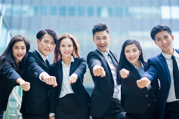 協(xié)同效應(yīng)：強(qiáng)化內(nèi)部溝通，打造高效協(xié)作團(tuán)隊(duì)