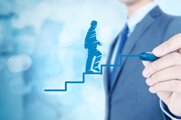 人才激勵(lì)與留任策略，構(gòu)建企業(yè)人才生態(tài)與核心競(jìng)爭(zhēng)力