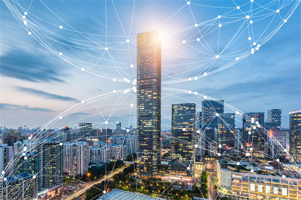 在全球化競爭中，企業(yè)如何制定有效的戰(zhàn)略管理策略？