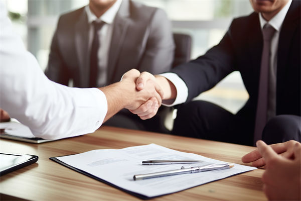 跨國企業(yè)如何管理文化差異以實(shí)現(xiàn)全球戰(zhàn)略協(xié)同？