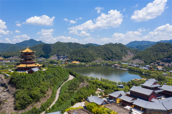 面對(duì)多元化業(yè)務(wù)，金華咨詢(xún)?nèi)绾沃髽I(yè)優(yōu)化集團(tuán)管控模式？