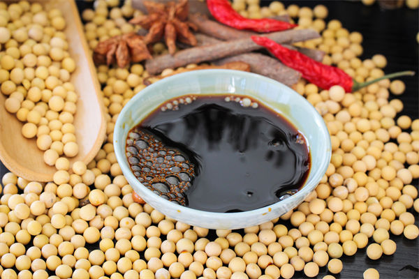 廠商回應(yīng)零添加醬油檢出鎘和砷，相關(guān)企業(yè)有何啟示？