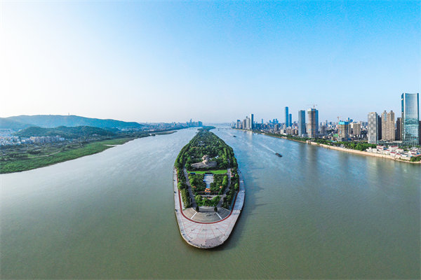 長(zhǎng)沙戰(zhàn)略咨詢公司如何幫傳統(tǒng)企業(yè)突破發(fā)展瓶頸實(shí)現(xiàn)轉(zhuǎn)型？