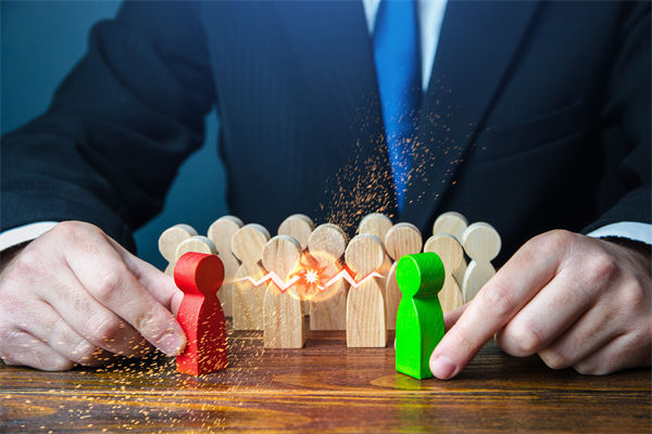 新老業(yè)務(wù)沖突不斷，企業(yè)戰(zhàn)略管理如何平衡布局？