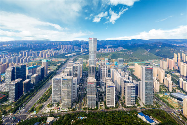企業(yè)管理難題頻出，濟南管理咨詢?nèi)绾尉珳势凭帜鎰菰鲩L？