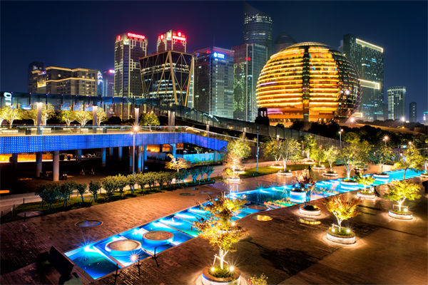 企業(yè)擴(kuò)張遇阻，戰(zhàn)略咨詢?nèi)绾我?guī)劃穩(wěn)健發(fā)展藍(lán)圖破局？