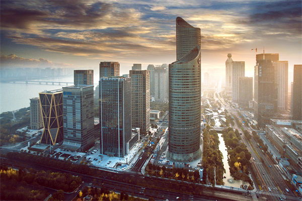 市場突變計劃失效，年度計劃如何靈活應對突發(fā)情況？