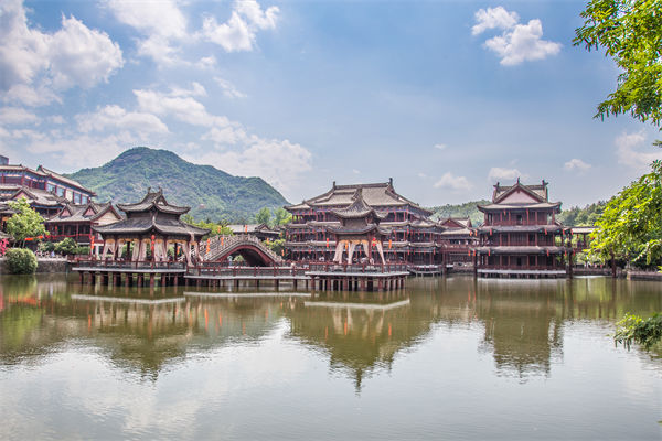 制造業(yè)管理分析：短劇基地狂飆，誰(shuí)是下一個(gè)橫店？