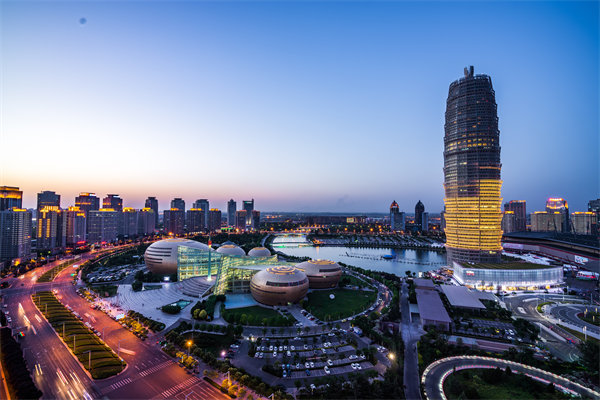 鄭州管理咨詢機(jī)構(gòu)若不懂本地產(chǎn)業(yè)邏輯，怎幫企業(yè)踩準(zhǔn)發(fā)展節(jié)奏？